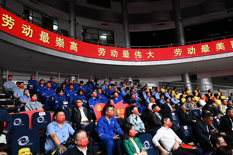 1654132970868390.jpg 勞動(dòng)模范02.jpg