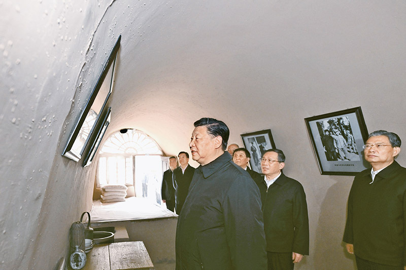 1672730308901260.jpg 為實(shí)現(xiàn)二十大目標(biāo)任務(wù)而團(tuán)結(jié)奮斗03.jpg